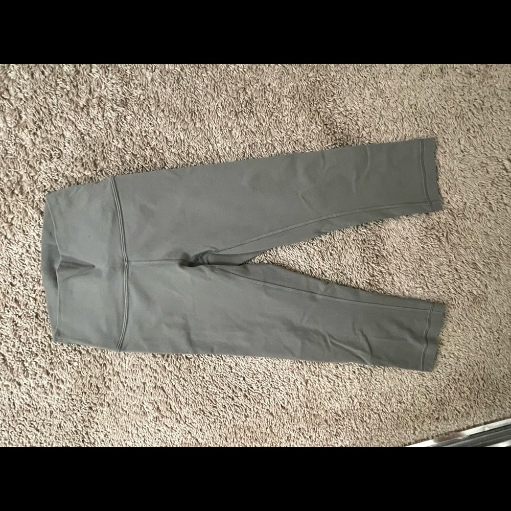 Lululemon 21” Wunder under crop leggings